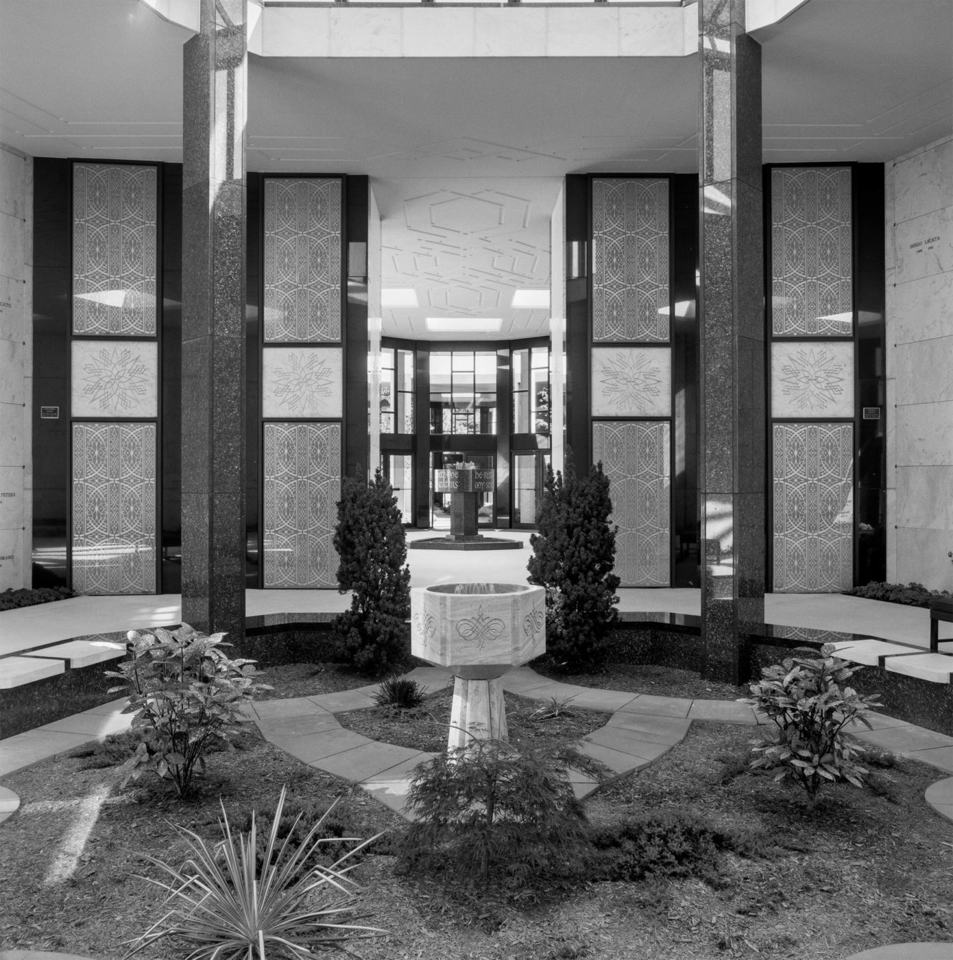 Atrium and chapel, Pinelawn