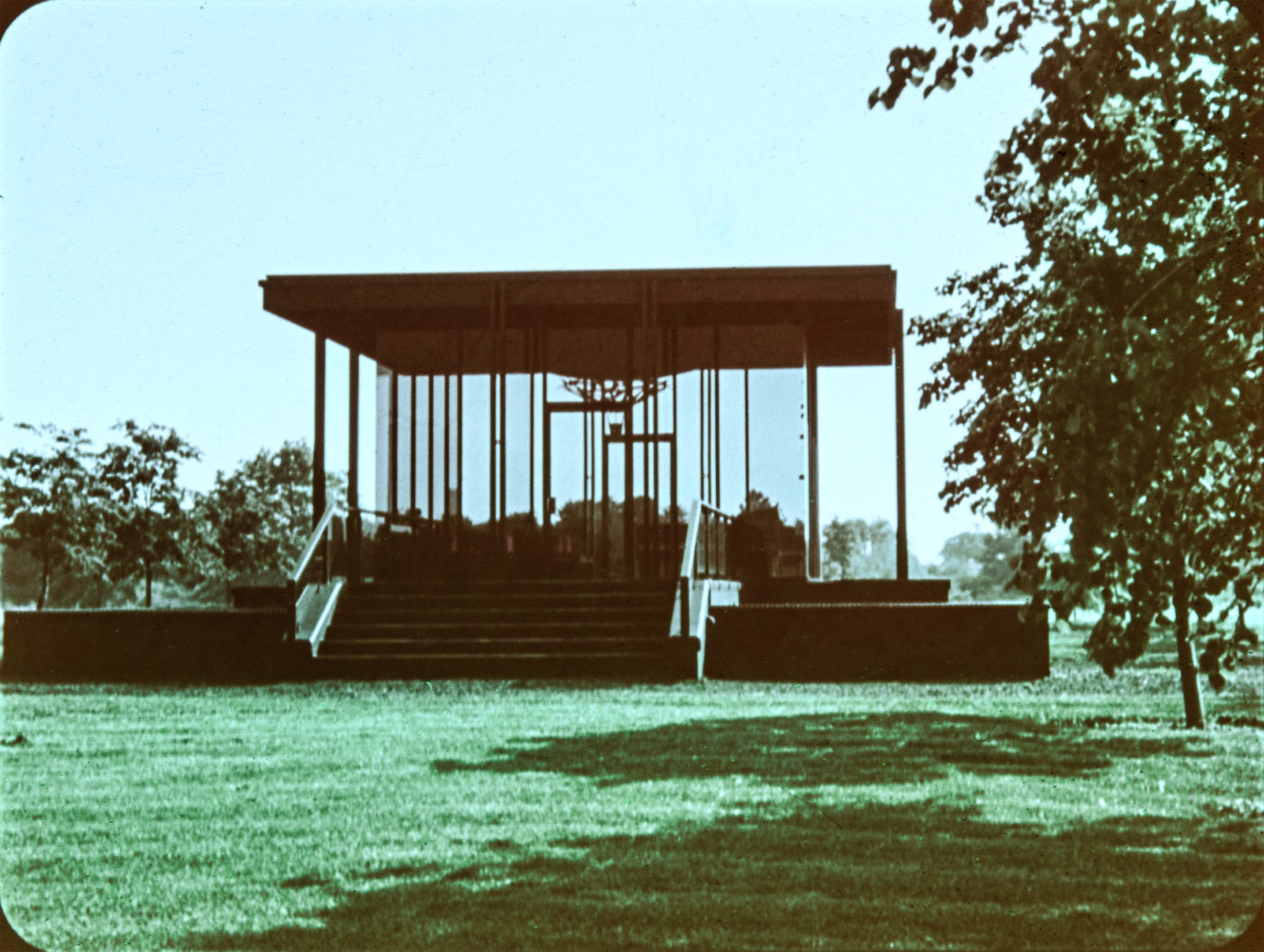 Beth Israel glass chapel